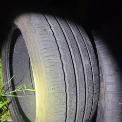 235 45 18 Michelin primacy