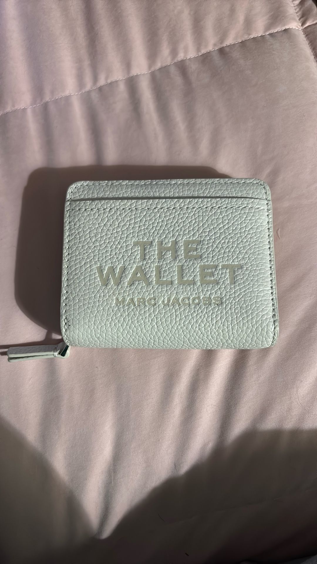 The Wallet Marc Jacobs