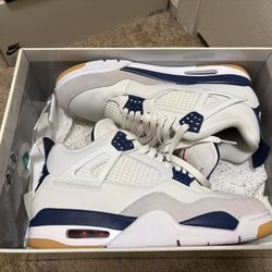 Jordan 4 SB Navy Size 9.5 
