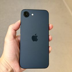 iPhone 16e 128GB Unlocked 