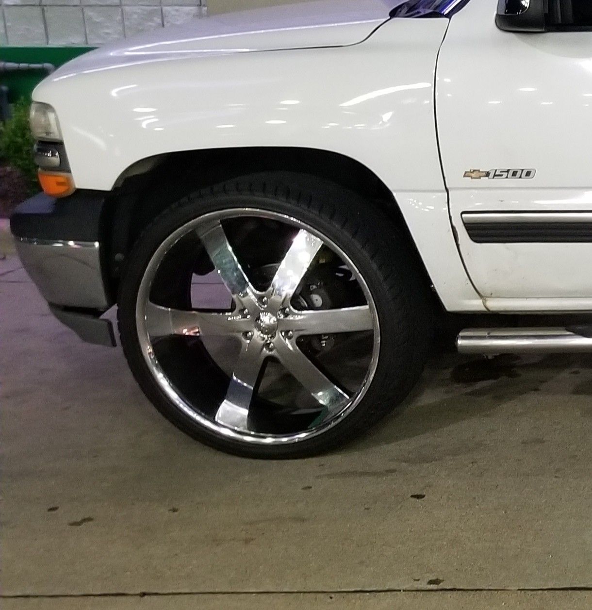 26"s 6 lug rims and tires