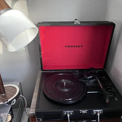 Crosley Turn Table With Bluetooth 