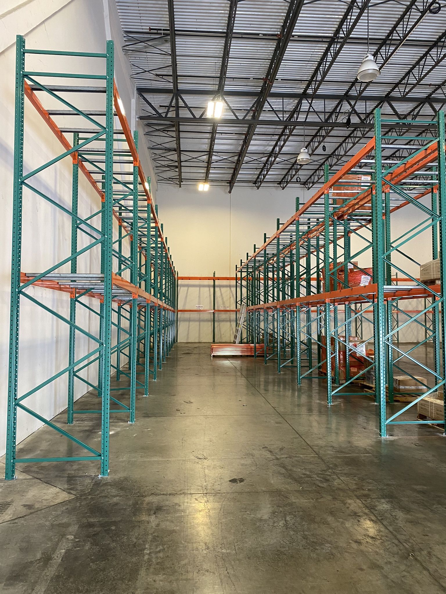 PALLET RACKS POSITION NEW AND USED CONDITION 