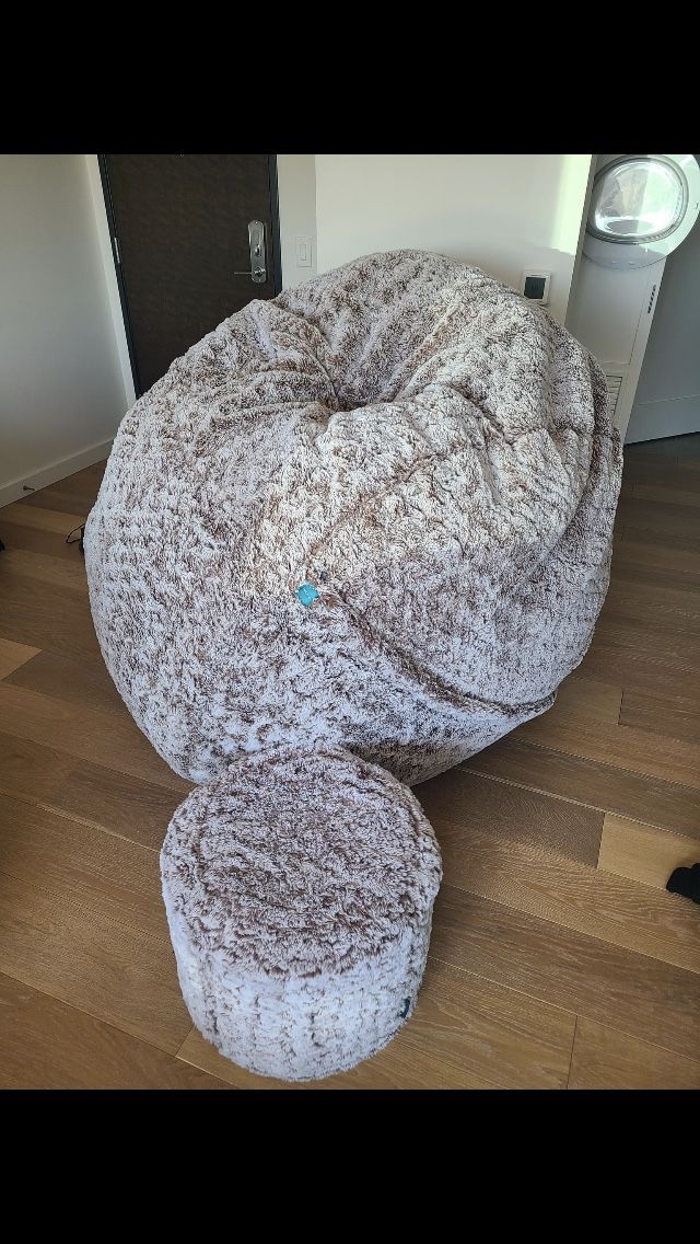 LoveSac SuperSac and Squattoman Bundle in Wombat Phur