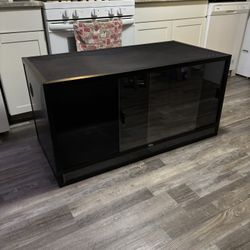 4x2x2 Reptile Tank (120 Gallons) – $175 for Everything
