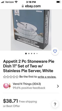 Two piece stoneware pie dish set