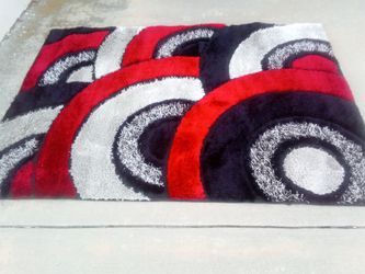 New area rug in great xondition
