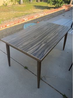 Free Table