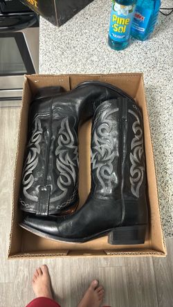 Cowboy boots size men’s size 10