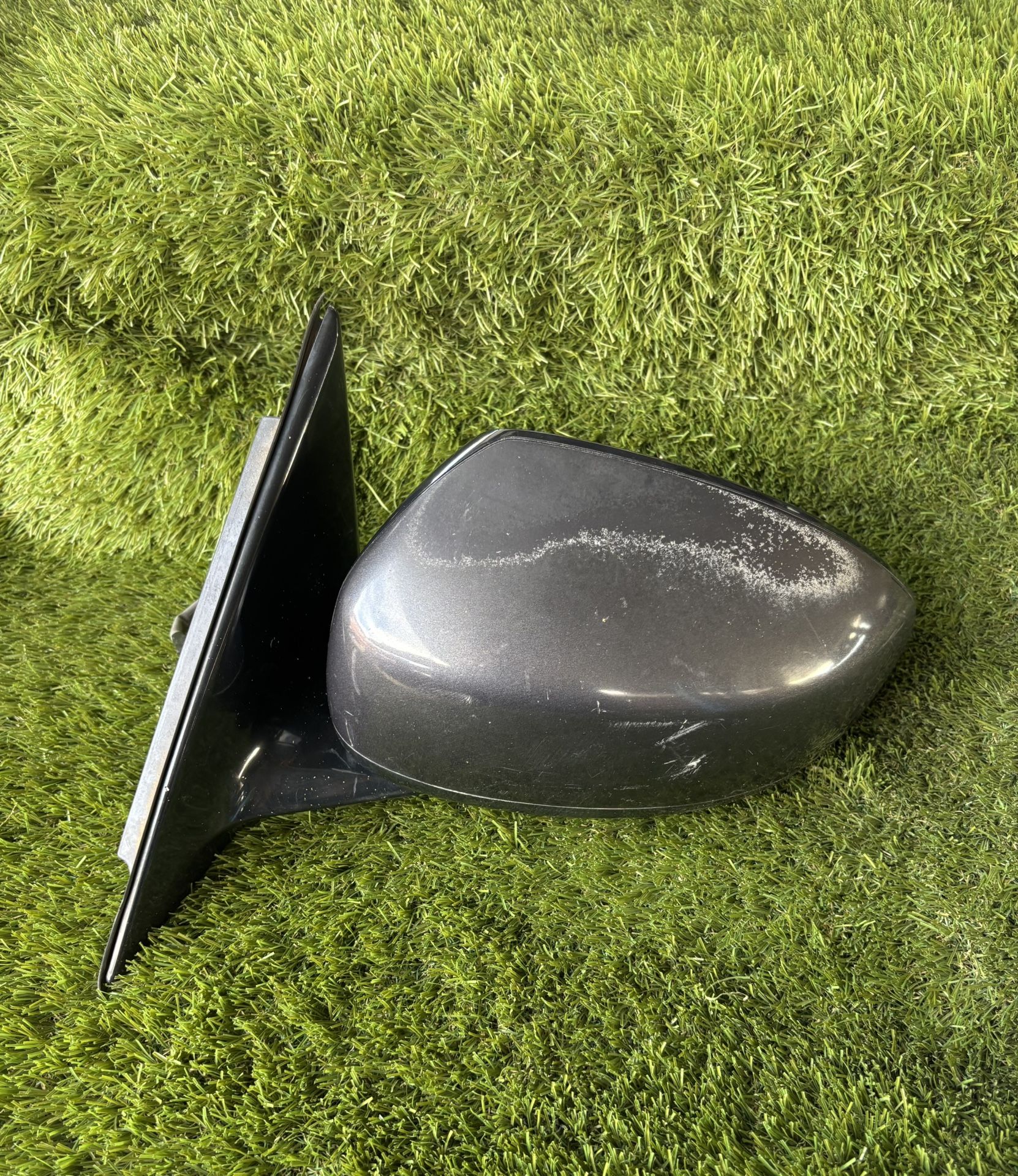 2008 Infiniti g35x driver left hand side mirror