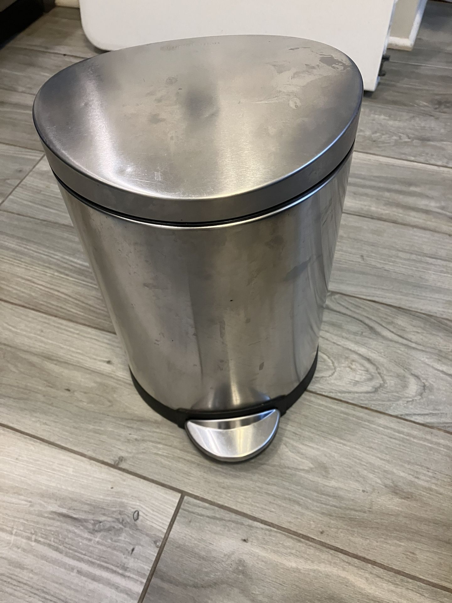 Kitchen Garbage Can For Small Apartment