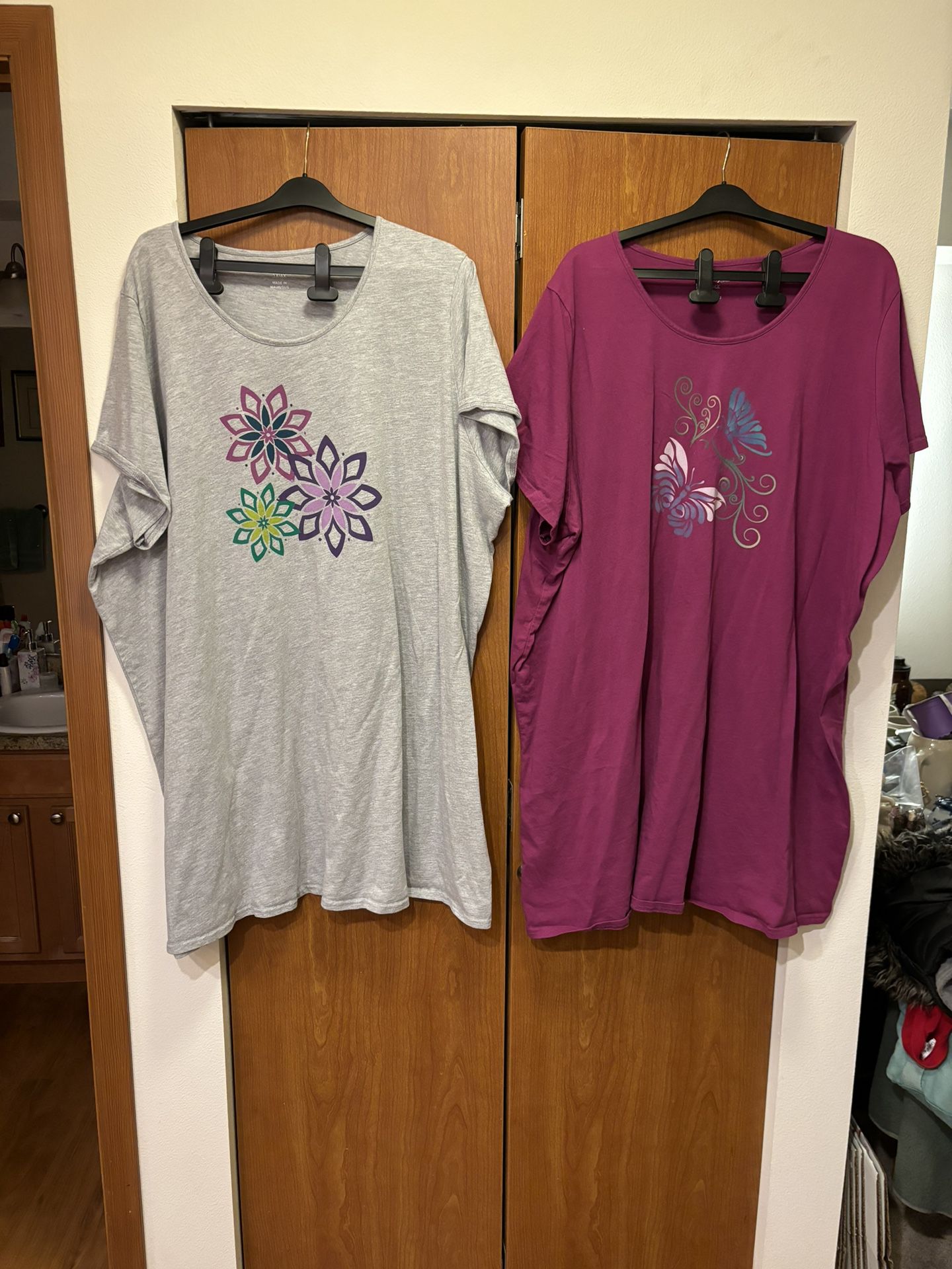 Set Of Two Dreams & Co. Short Sleeve Nightgown 3XL/4XL