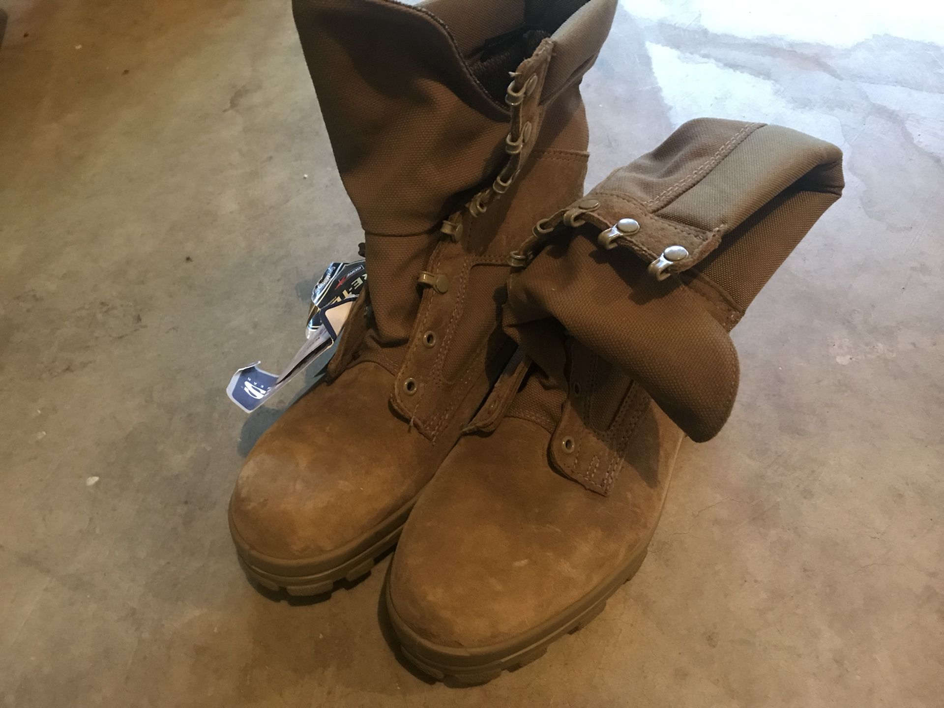 Steel toe boots