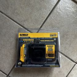 DeWalt Powerstack DEBP034C 