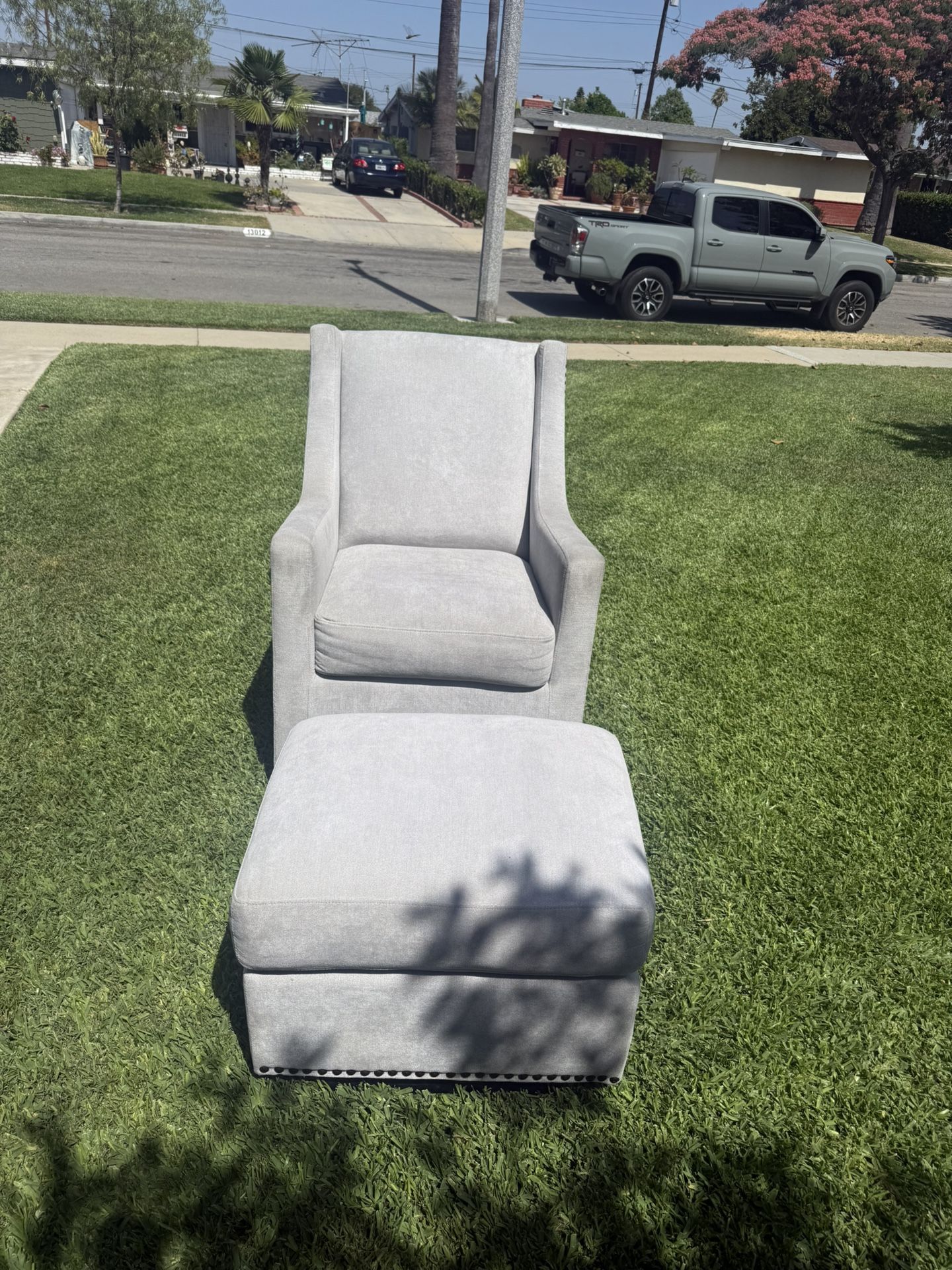 Thomasville Glider Chair with Gliding Ottoman