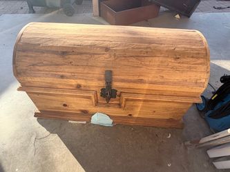 Rustic cedar trunk 100% handmade