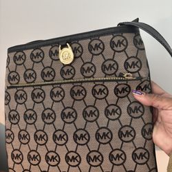 Michael Kors Crossbody