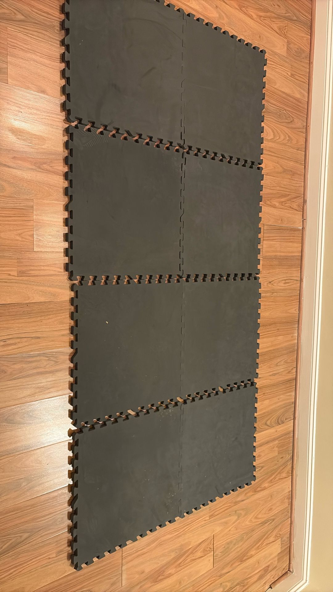 8 Interlocking Mats For Weights