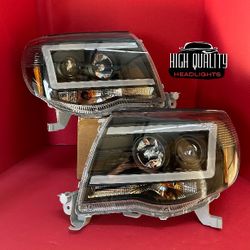 Toyota Tacoma 2005. 2011 headlights.