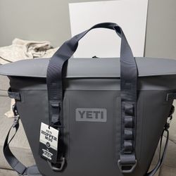 YETI Hopper M30 2.0 Soft Cooler