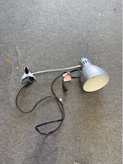 Desk lamp