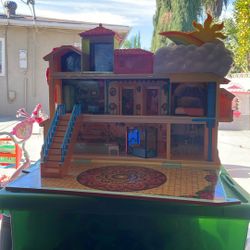 Encanto Doll House 