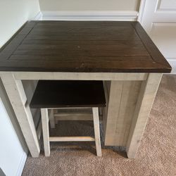 Game Table And Stools