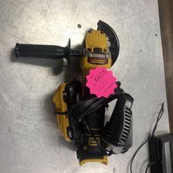 Dewalt 20v 5” Angle Grinder With 1 Battery And Charger 010917