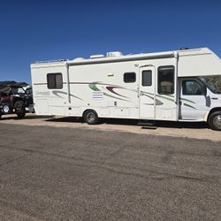 2002 Class C Motor Home RV