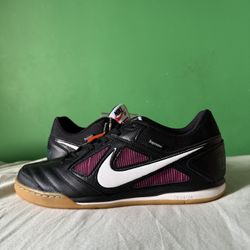 Nike Sb Gato Supreme Black Size 10.5