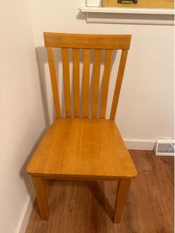 Solid Wood Kitchen Chair – Like New Condition