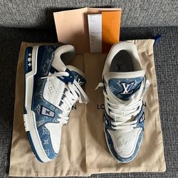 Lv trainer sneaker light blue 