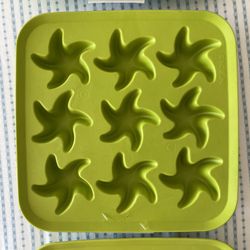 3 Brand new IKEA ice cube trays