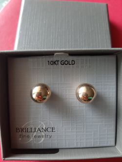 Earrings Yellow Golg 10kt NEW $30
