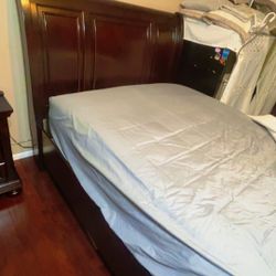 Queen Bed Frame 