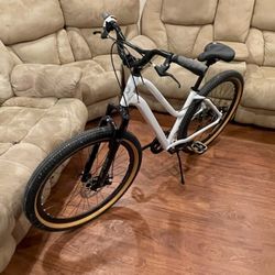 Schwinn Vega Hybrid Bike 27.5” Wheels, 17.5” Aluminum Frame
