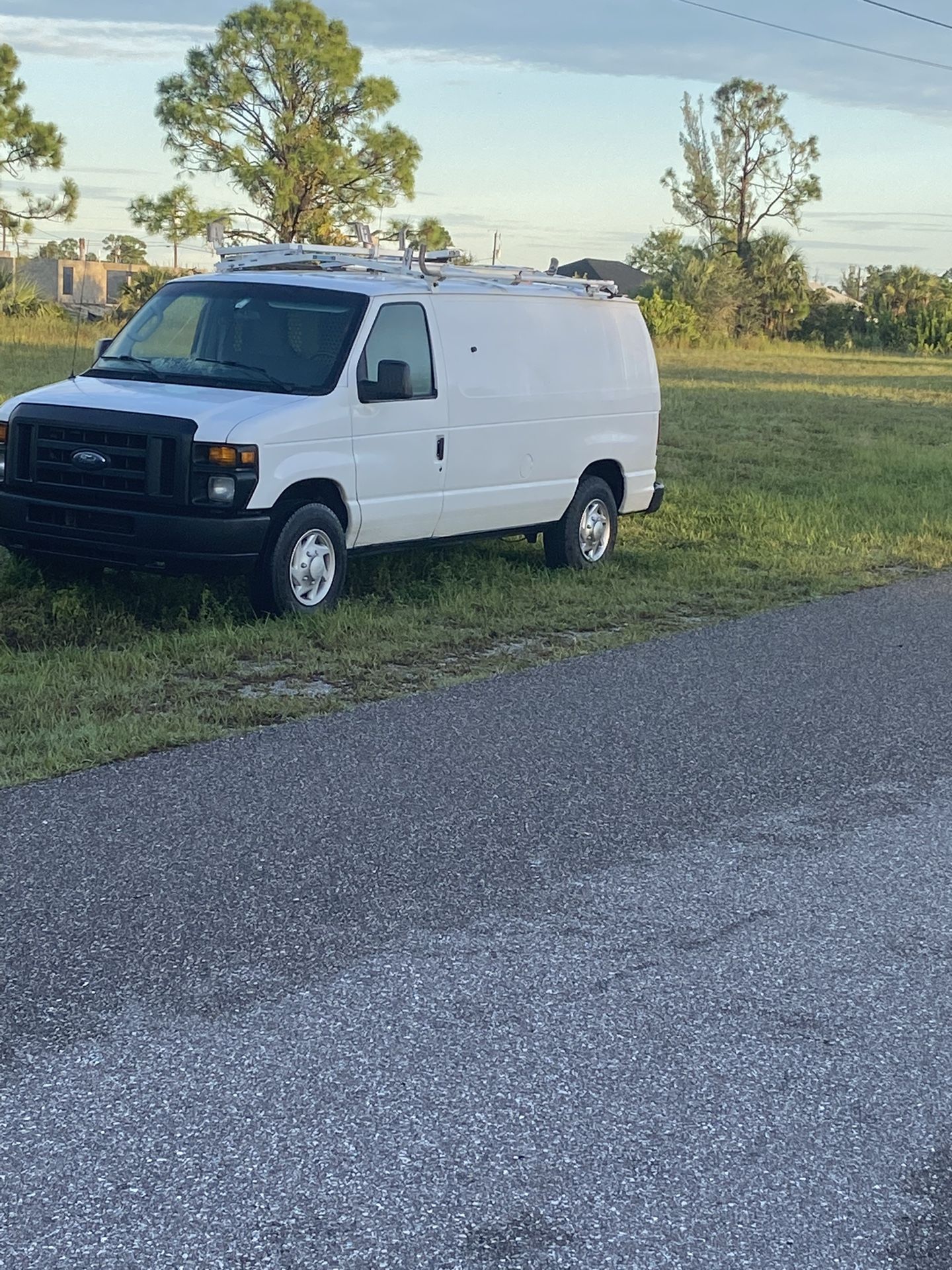 2010 Ford E-250