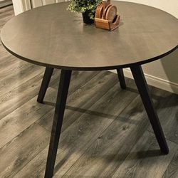 Modern Round Kitchen / Dining Table 39" (4 Person)