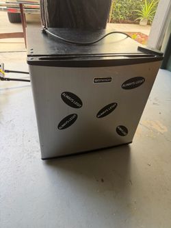 Free Emerson Mini Fridge Compact Refrigerator