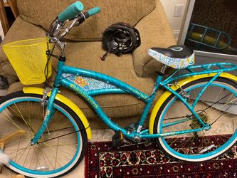 🚲🍍 “Margaritaville Ladies Cruiser” — Basically New!🍍🚲