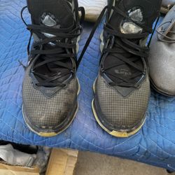 Air Jordan $80 OBO Size 13
