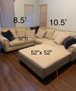 Beige Sectional Couch Sofa w/ 6 Pillows