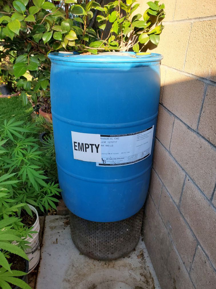 60 gallon plastic barrel