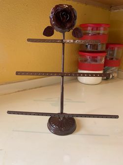 Jewelry holder