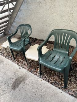 Patio Chairs And Side Tables