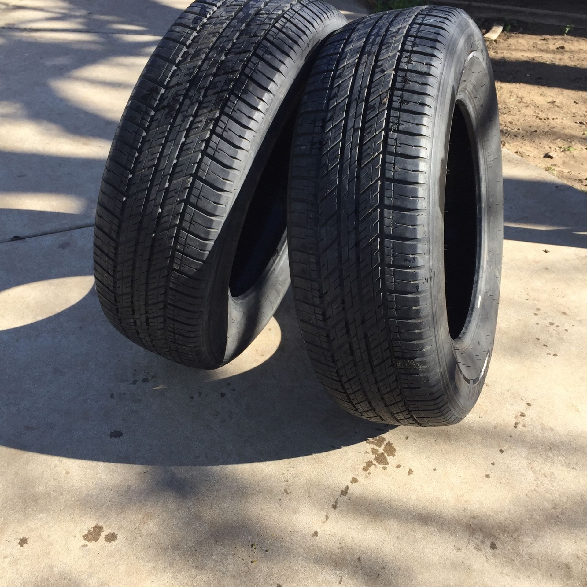 2 Iromen Tires 235/70R17