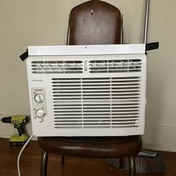 Window Air Conditioner