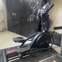 Sole E55 Elliptical - Basically New. 