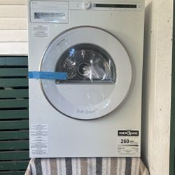 ASKO Washer And Dryer never been used. 