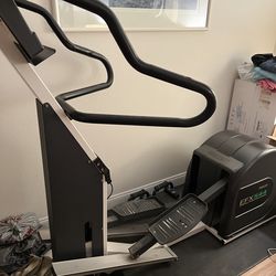 Precor EFX 544 Elliptical Cross Trainer
